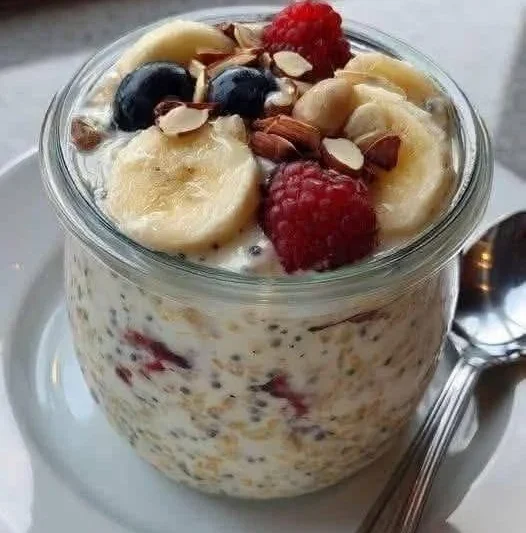 Anti-Inflammatory Overnight Oats,,