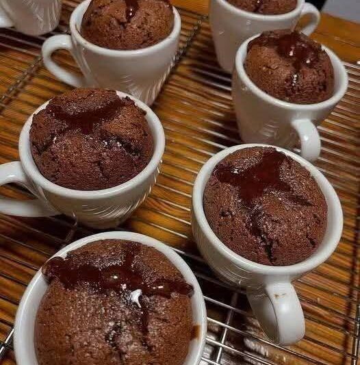 Fluffy Chocolate Mug Cakes